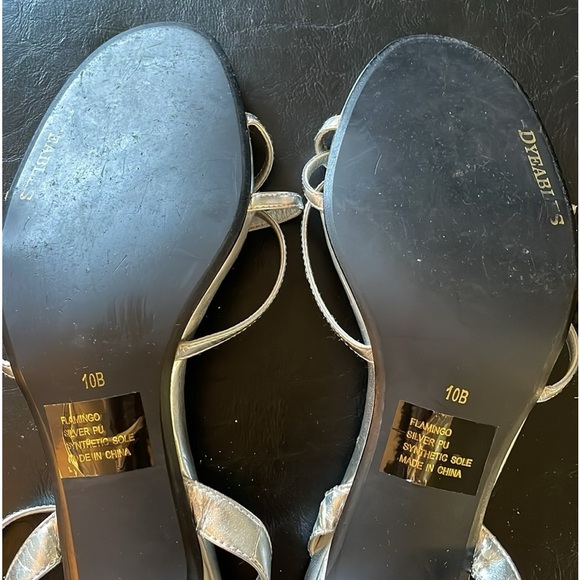 Private Collection by Dyeables FlamingoSilver Strappy Formal Sandals Size 10B - Picture 14 of 16